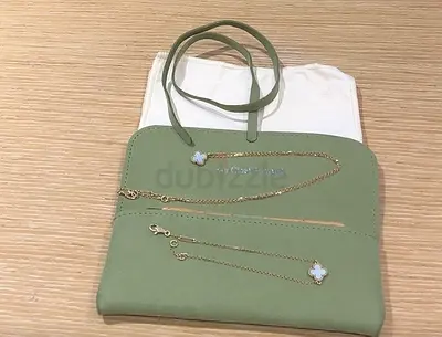 Authentic Van Cleef & Arpels Sweet Alhambra Set | Dubai Receipt