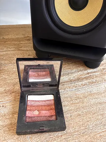 BOBBI BROWN shimmery pallete