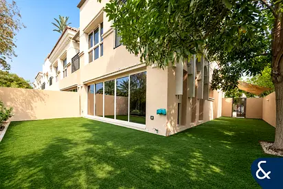 Corner Unit | Fully Upgraded | Biggest Plot