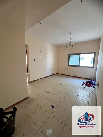 غرفه صاله مساحه ممتازه غرفه نوم  صاله كبيره مطبخ مرتب حمام لوكس تكييف غاز مركزي موقع قريب من كل الخدمات يسهل مخرج دبي وعجمان المصلي الشارقه