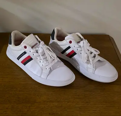 Tommy Hilfiger sneakers. Worn literally one time. Perfect condition. Size 6.5 UK (40 US)