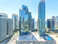 Multiple options | Vacant | Modern 1BR