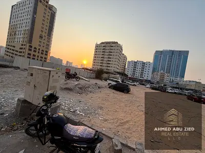 ارض سكني تجاري (G+8) مقابل ابراج اللؤلؤة تملك حر لجميع الجنسيات