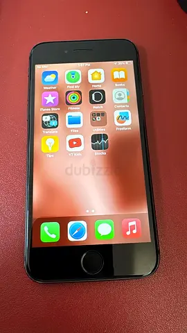 iPhone 8 (Working perfectly - Personal use)