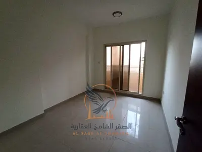شقة غرفتين وصالة صالون معزول  للإيجار السنوي في عجمان الراشدية 3 قريبه من ابراج عجمان وان