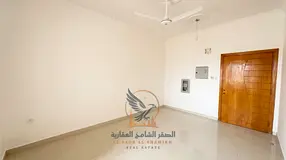 Golden Opportunity to Rent a Studio Suitable for Employees or Bachelors, Offering Practical Accommod