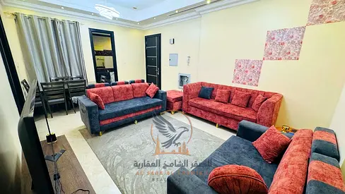 شقة ثلاث غرف وصالة مفروشه فرش جديد ومجهزه بجميع الاجهزه المنزليه وموقع متميز