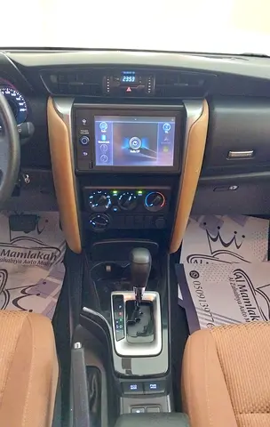 صورة مصغرة 11 لـ 2021 Toyota FORTUNER