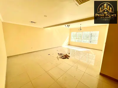 Luxury sea view 2BHK Gym swimming pool free with Free Mantinace family building neat and clean just in 62k