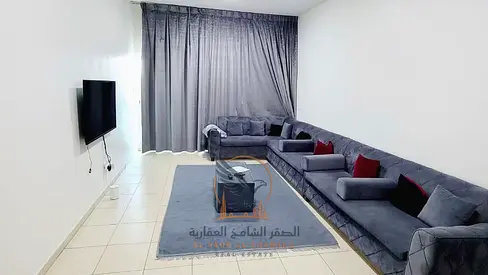 شقة مفروشة غرفتين وصالة  مساحات ممتازه بلكونه بإطلالة مفتوحة لايجار الشهري بعجمان