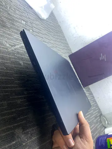 Lenovo p1 i7-8 Genration 16gb ram 256gb ssd 4gb graphic card 4k touch screen.