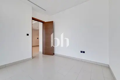 Unfurnished | High Floor | Managed