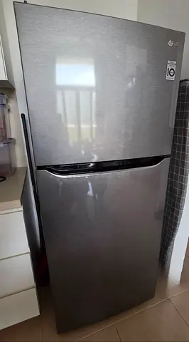 (LG Refrigerator-Freezer (Model: GN-B492SLCL