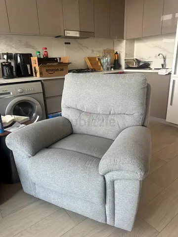 Pam Emirates Recliner Unused