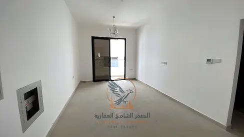 شقه غرفه وصاله اول ساكن مساحه ممتازه وتشطيبات راقيه جداا وموقع متميز لايجار السنوي في عجمان