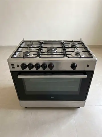 Cooking range