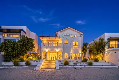3 FLOORS I FULLY RENOVATED VILLA I FURNISHED