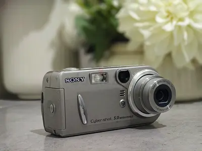 Digital camera