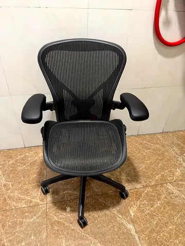 Herman Miller Aeron chair for selling.fully loaded chair