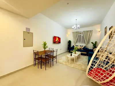 شامل كل الفواتير / بنايه جديده / ٣ حمام / اثاث جديد / موقع استراتيجي