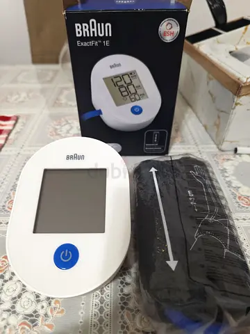 Braun ExactFit 1E Digital Blood Pressure Monitor - Excellent Condition