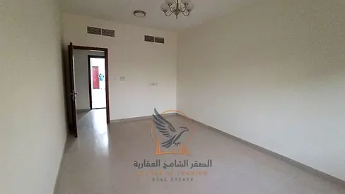 شقه غرفتين وصاله وبلكونه وصالون معزول مساحه ممتازه لايجار السنوي في عجمان