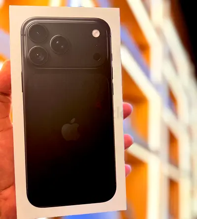 iPhone 18 Pro Max 1TB HK 1sim + esim SEALED