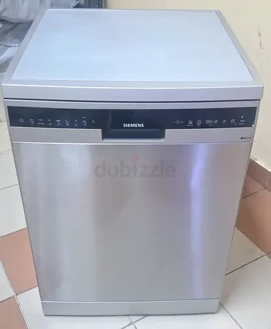 Siemens IQ 500 dishwasher 3rick latest model very good condition