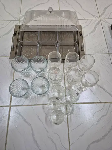 Glass or dry fruit try