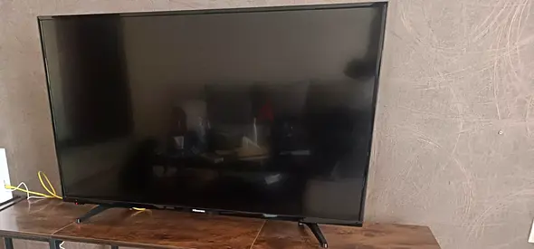 Hisense 43 inch Smart TV for Sale