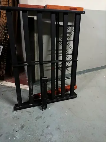 Single bed frame