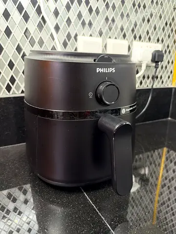 Philips Compact Air Fryer - Good Working Condition