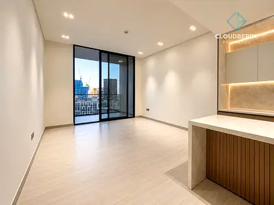 Luxury and Spacious | High return | High Floor