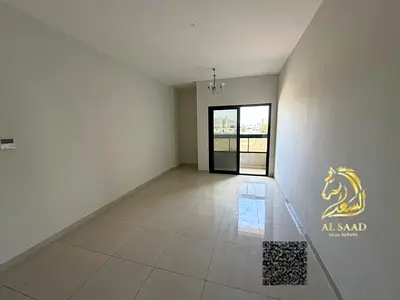 🏡 شقة غرفتين وصالة للإيجار في الجرف 3 – عجمان | موقع مميز ومساحات واسعة