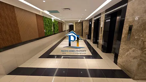 Spacious Size 2 Bedroom with 3 bath for family
