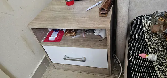 Bed side table
