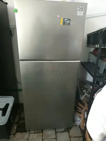 Samsung 2-Door Top Freezer Refrigerator - Stainless Steel, Good Condition