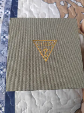 Original GUESS boxed accessory (watch box) in good condition