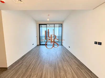 Balcony | Infinity Pool & Premium Amenities