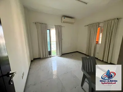 غرفتان وصالة النباعة، بلكونة، خزائن حائط، تكييف سبليت وغاز مركزي، 31 ألف، 4 دفعات، شهر مجاني وصيانة مجانية، باركن ترابي.