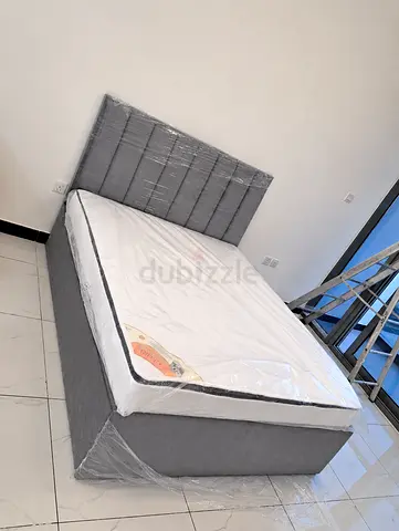 upholstered Brand New Queen size bed storage good quality Queen bed mattress