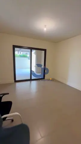 Stunning 1BR APT|Low Floor|StreetView|With Balcony