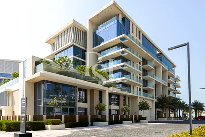 Prime Location | Amazing Sea View | Big Layout