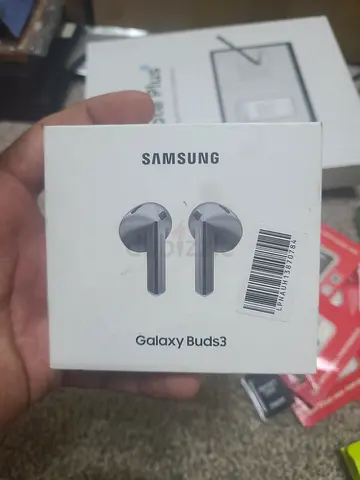 Used Samsung Galaxy Buds3 in original box - works fine