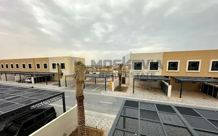 3bed / brand new/ ready to move /prime location Resale unit