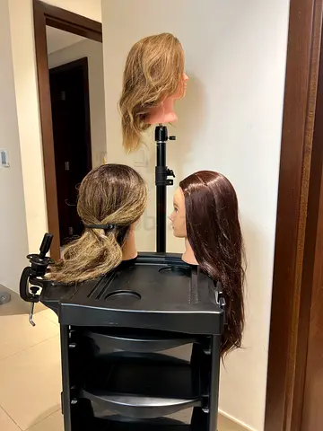 Hairdresser mannequin head