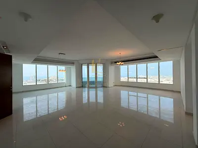 🏡 للبيع شقة فاخرة في البرج الأزرق – المجاز 3، الشارقة