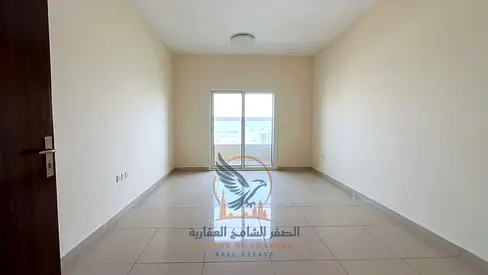 شقه غرفه وصاله وبلكونه وجيم لايجار السنوي بعجمان شارع خليفه بجوار جسر غلفا