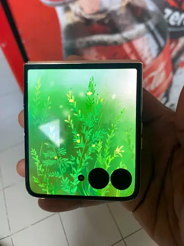 Motorola RAZR 60 ultra 16gbram 512 storage