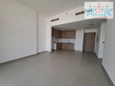 SPACIOUS 2 BEDROOM NICE DEAL TOWN SQUARE